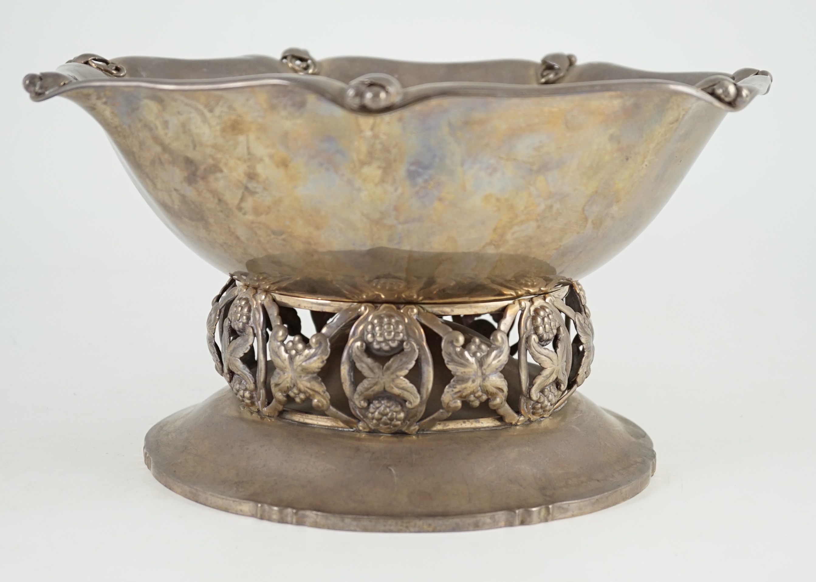 A stylish 1920's Danish silver pedestal bowl, assayers mark for Christian F. Heise (1904-1932)